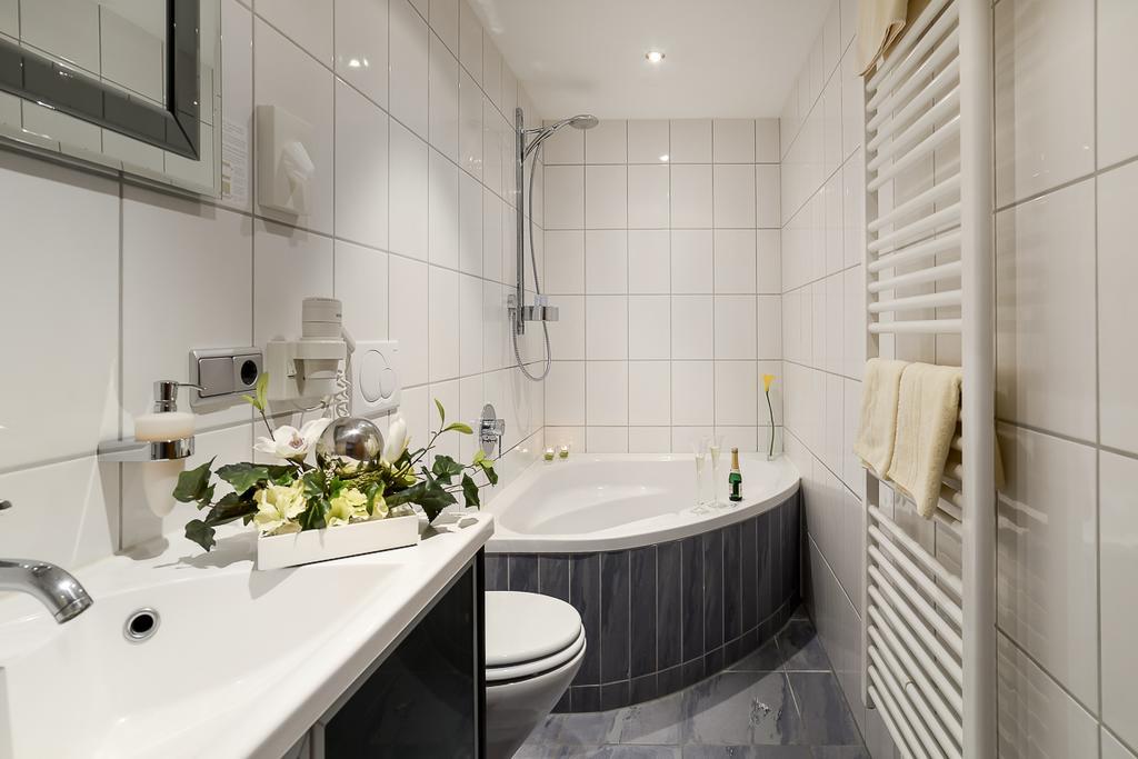 Hotel Am Brenner Tauberbischofsheim Dış mekan fotoğraf