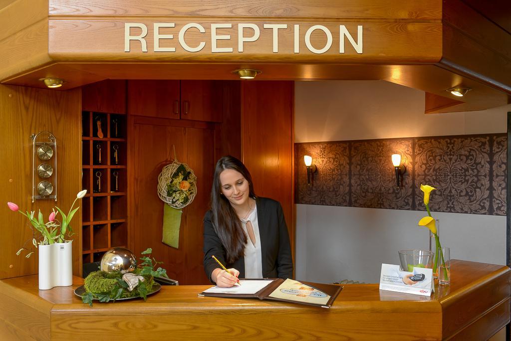 Hotel Am Brenner Tauberbischofsheim Dış mekan fotoğraf