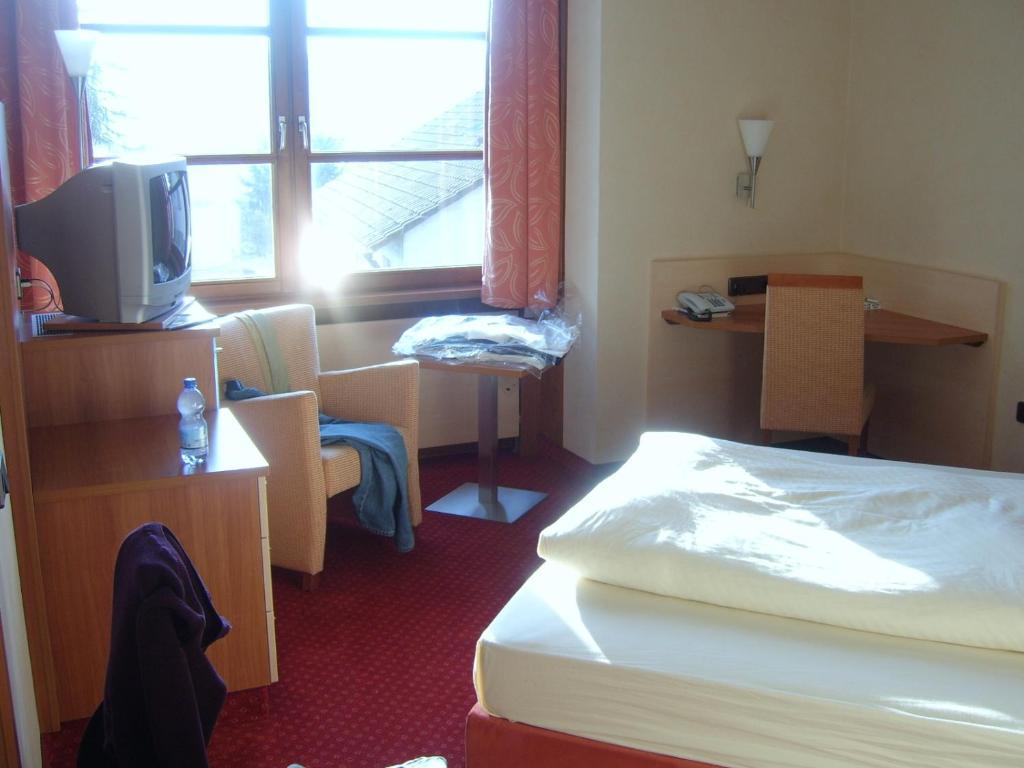 Hotel Am Brenner Tauberbischofsheim Oda fotoğraf